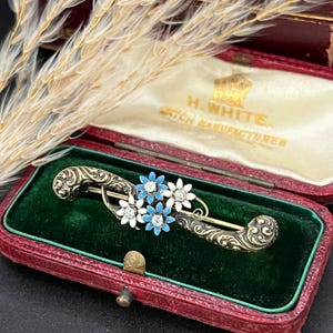 Vintage 15ct Yellow Gold, Circa 1900 White and Blue Enamel and Diamond Flower Brooch