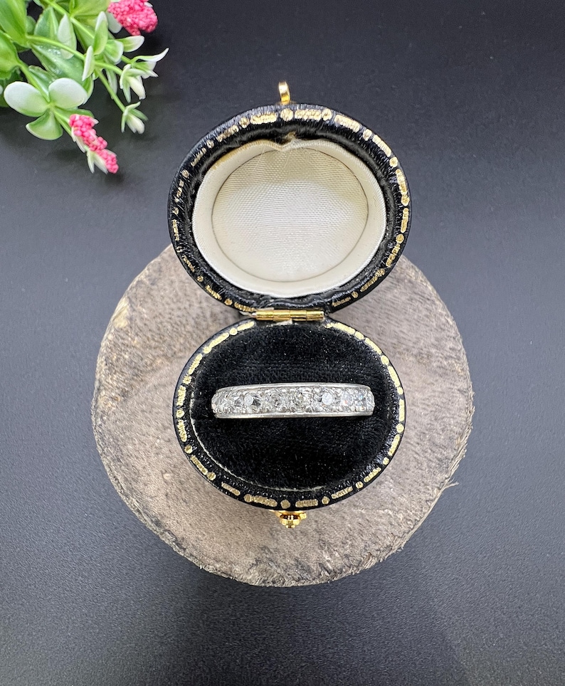 Antik platina från 1920-talet, fransk stämplad, alliansring med 1,20 karat diamant, vigselring bild 2