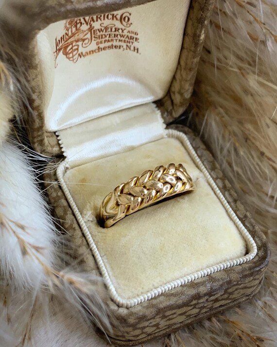 Victorian Gold Keepers Ring
