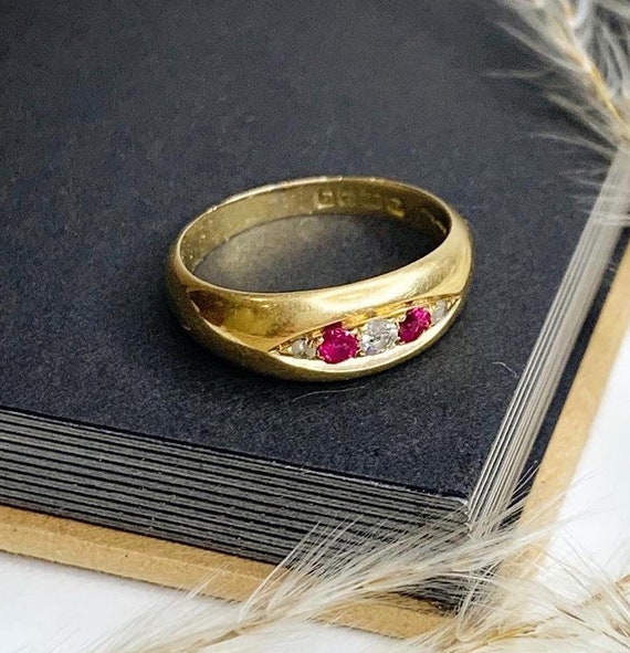 Antique 18ct Gold, Victorian Ruby & Diamond Boat Shap… - Gem