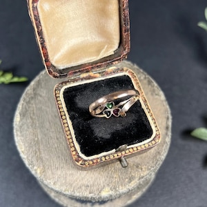 Antique 14ct Gold, 1920s Sapphire, Ruby & Emerald Three Leaf Clover Ring image 9