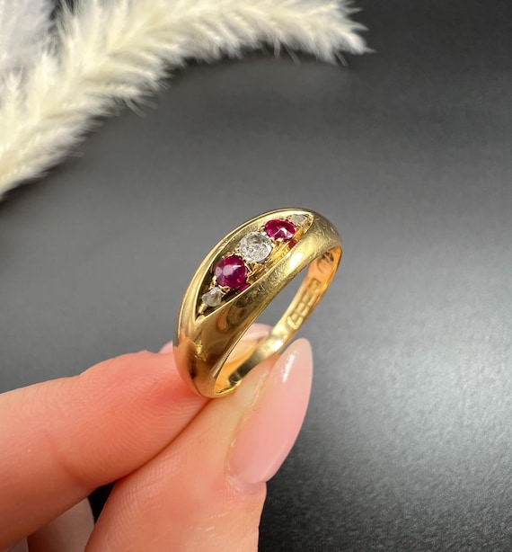 Antique 18ct Gold, Victorian Ruby & Diamond Boat Shap… - Gem