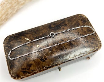 Nowoczesna platynowa bransoletka z ogniwami Trace Link z zapięciem na śrubę