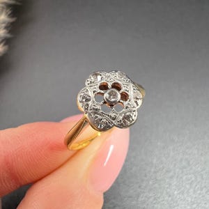 Antique 18ct Gold & Platinum Stamped, 1920s Diamond Daisy Illusion Ring