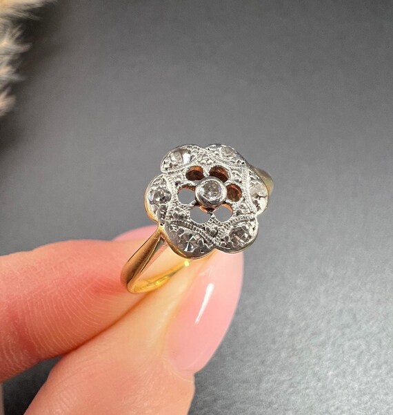 Antique 18ct Gold Platinum Stamped, 1920s Diamond Daisy Illusion
