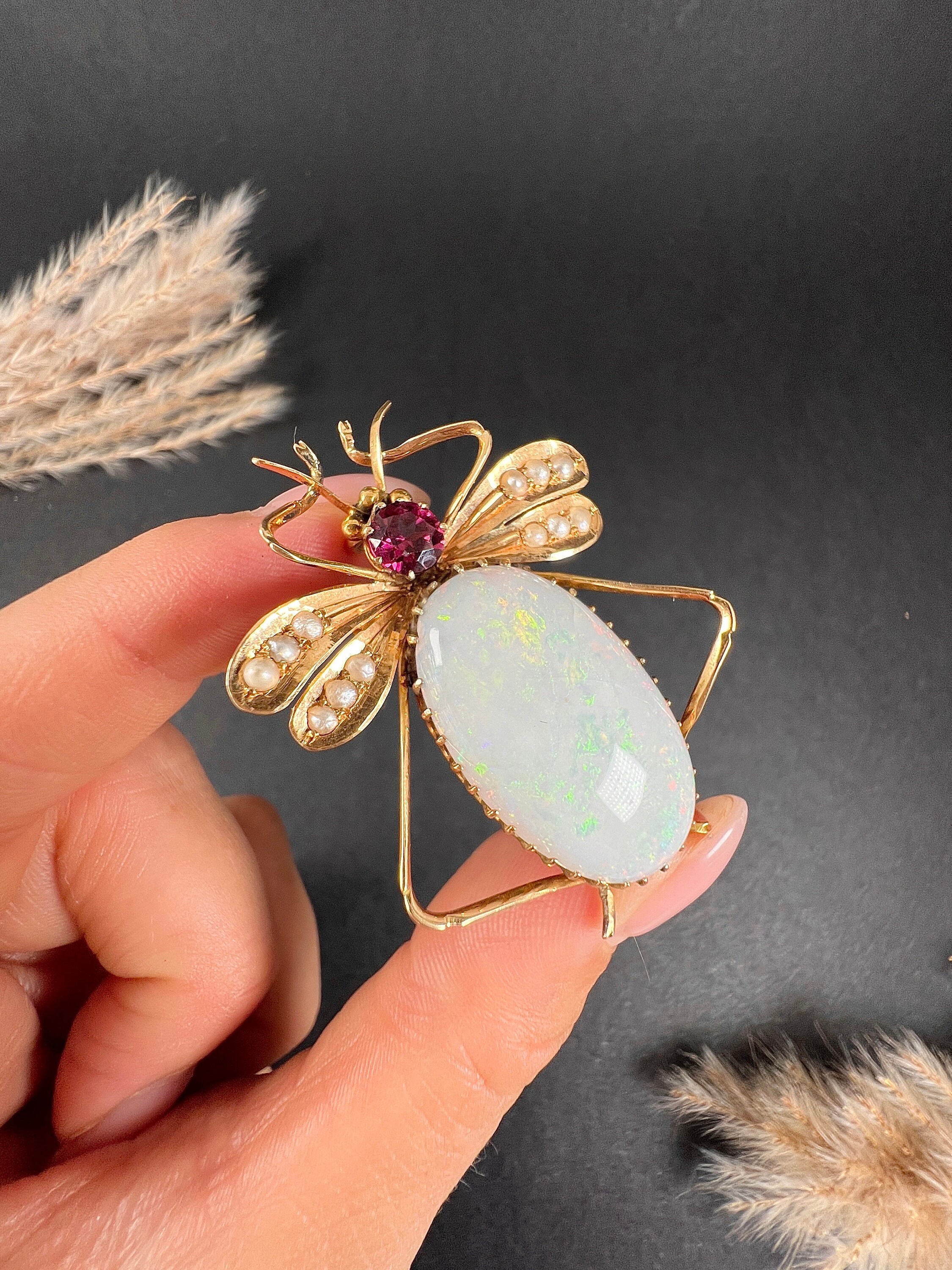 Antique 15ct Gold Stamped, Edwardian Almandine Garnet, Opal Antique 15ct Gold Stamped, Edwardian Almandine Garnet, Opal