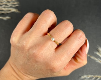 Antique French 18ct Yellow Gold Natural Pearl Ring
