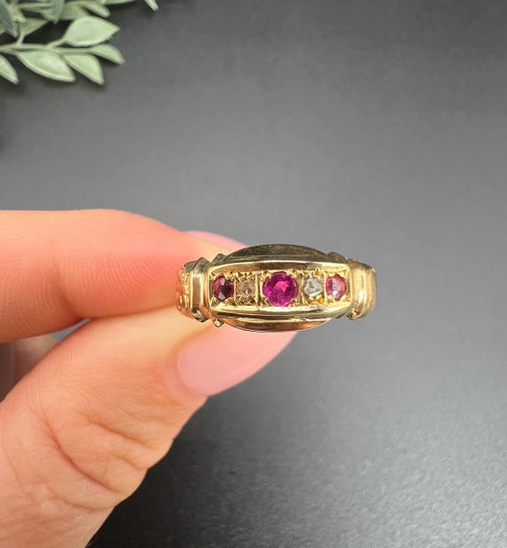 Antique 18ct Gold, Ruby & Diamond Five Stone Gyps… - image 1