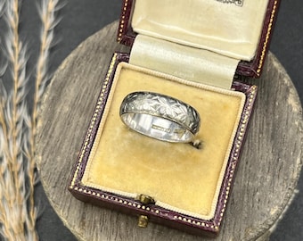Vintage Platinring mit Gravur, circa 1940er Jahre