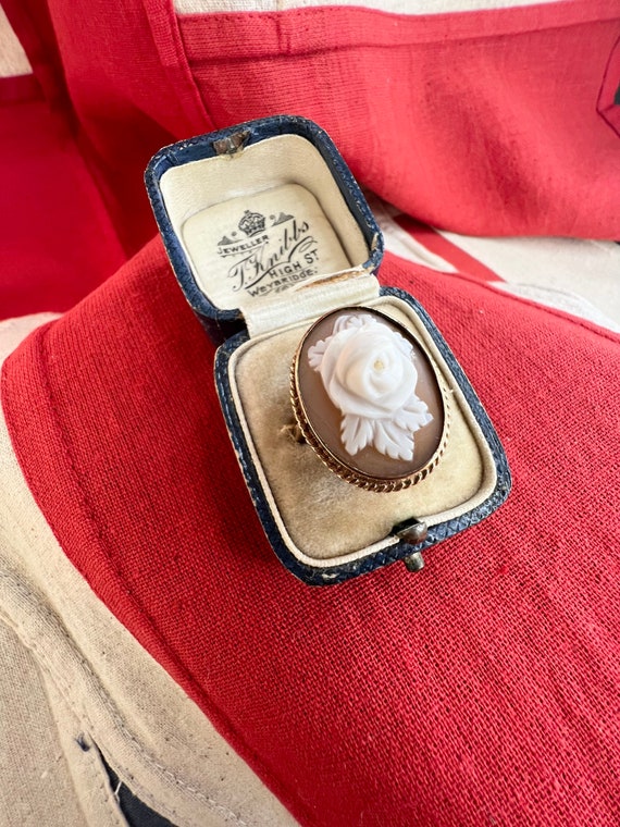 Vintage 9ct Gold Rose Shell Cameo Ring - image 4