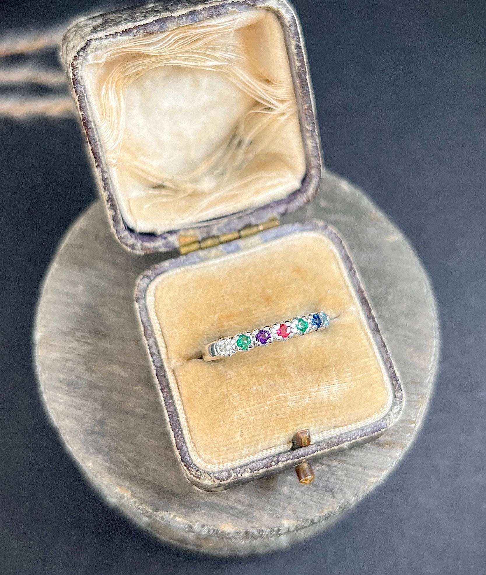 Vintage 18ct White Gold Stamped, 1980s DEAREST Diamond Vintage 18ct White Gold Stamped, 1980s DEAREST Diamond