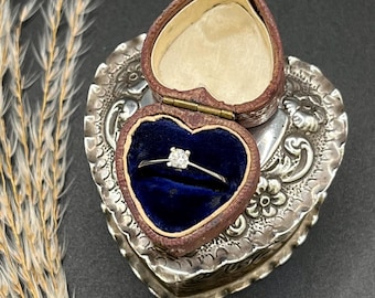 Vintage 1980’s 18ct White Gold, Diamond Single Stone Engagement Ring