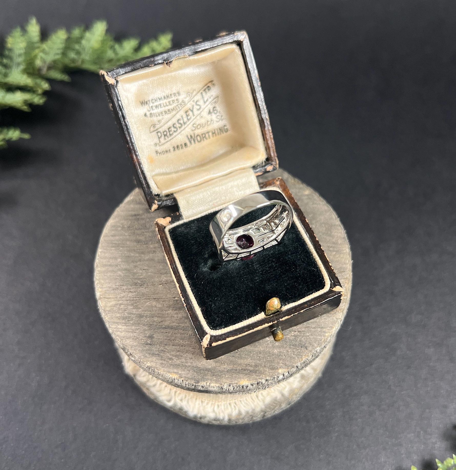 【限定値下げ】French Antique Tank Ring 18k pt French Art Deco Tank Ring 18k White Gold Set With a 0.55