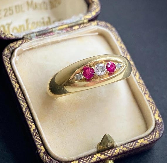 Antique 18ct Gold, Victorian Ruby & Diamond Boat Shap… - Gem