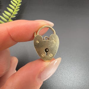Vintage 9ct Gold, Heart Padlock Pendant, Bracelet Charm Clasp, Hallmarked Birmingham 1959