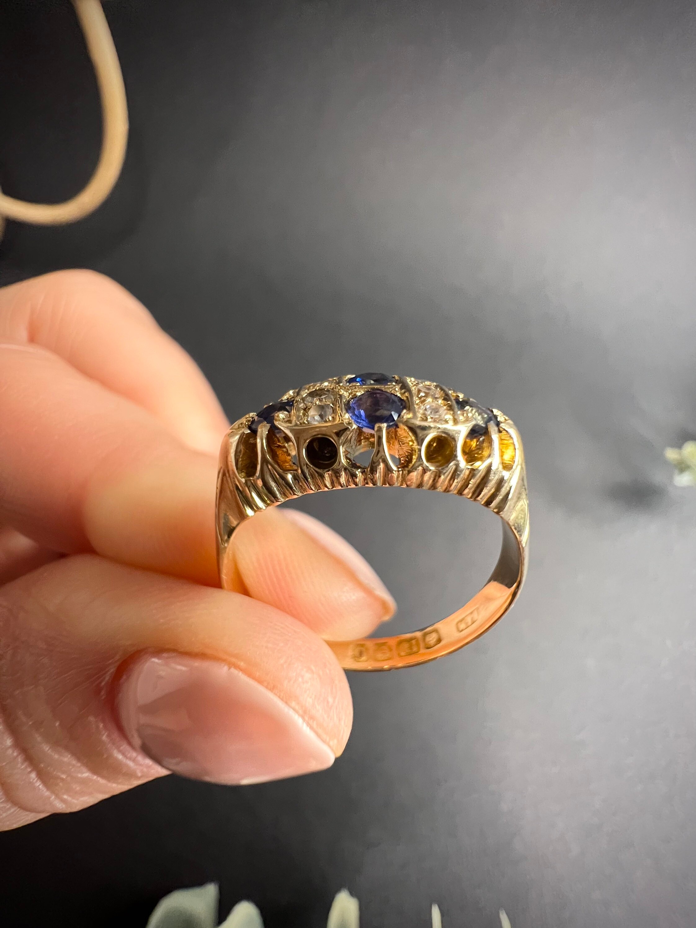 Anillo antiguo de oro de 18 quilates con zafiros y diamantes en forma de tablero de ajedrez Etsy Espana