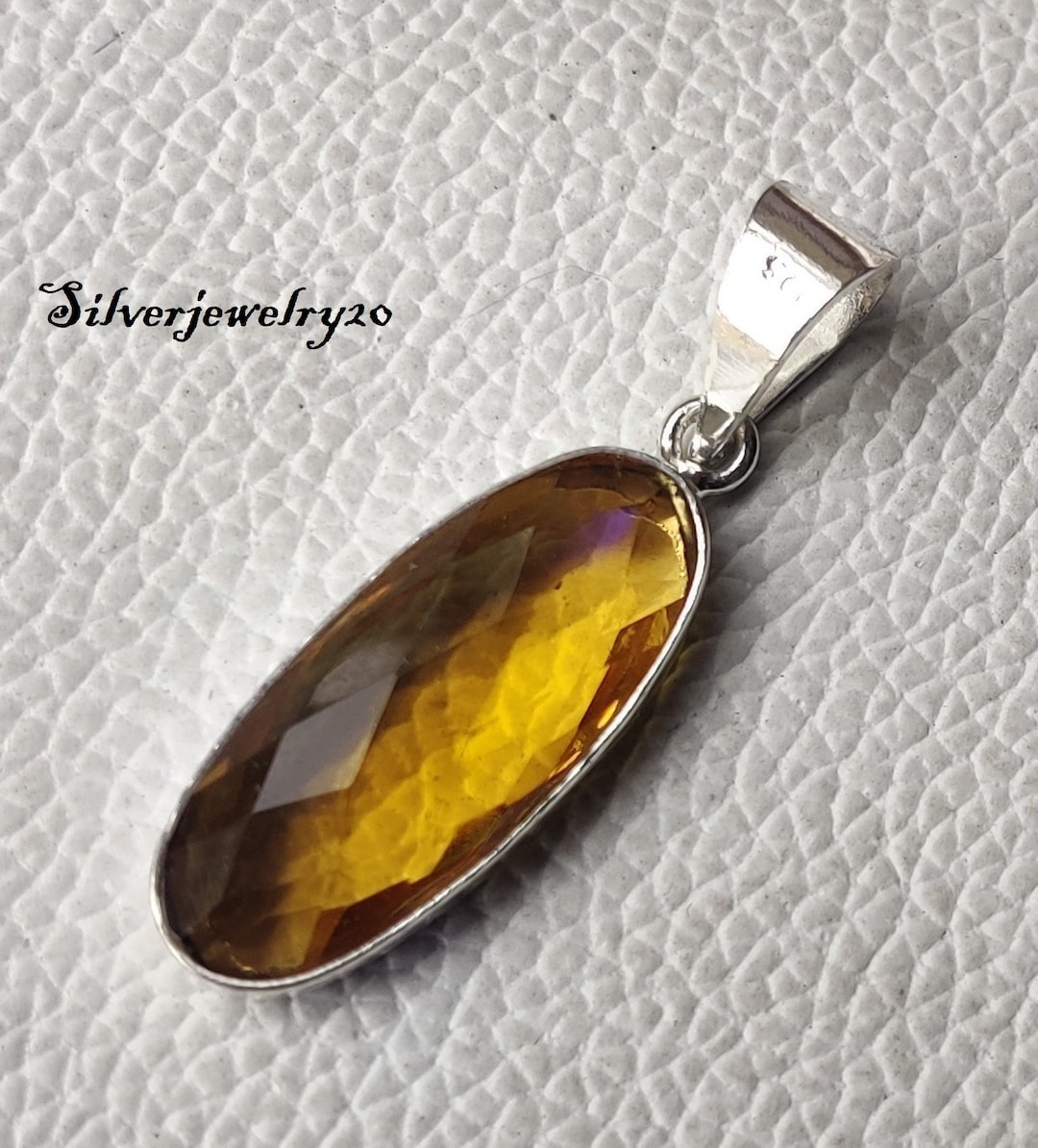 Karneol Edelstein Anhänger Facettiert Oval 22x15mm