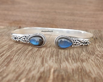 Tropfenförmiger Labradorit-Armreif, 925er Silber, mit blauem Feuer-Edelstein