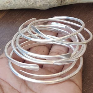 Argent sterling 925, lot de 7 bracelets, 7 bracelets réglables, bracelet en argent pour elle/lui, bracelets faits main, cadeau pour maman, cadeau pour toutes les occasions,