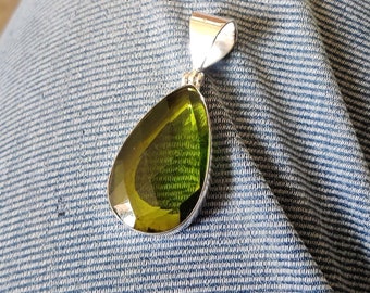 Pingente Boho em Prata Fina com Peridoto em Formato de Gota, Presente para o Dia das Mães