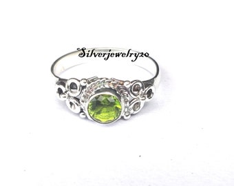 Anillo de peridoto, anillo de banda, anillo de plata de ley 925, anillo de piedras preciosas, anillo hecho a mano, anillo de diseñador, anillo de mujer, regalo para ella, anillo de promesa **