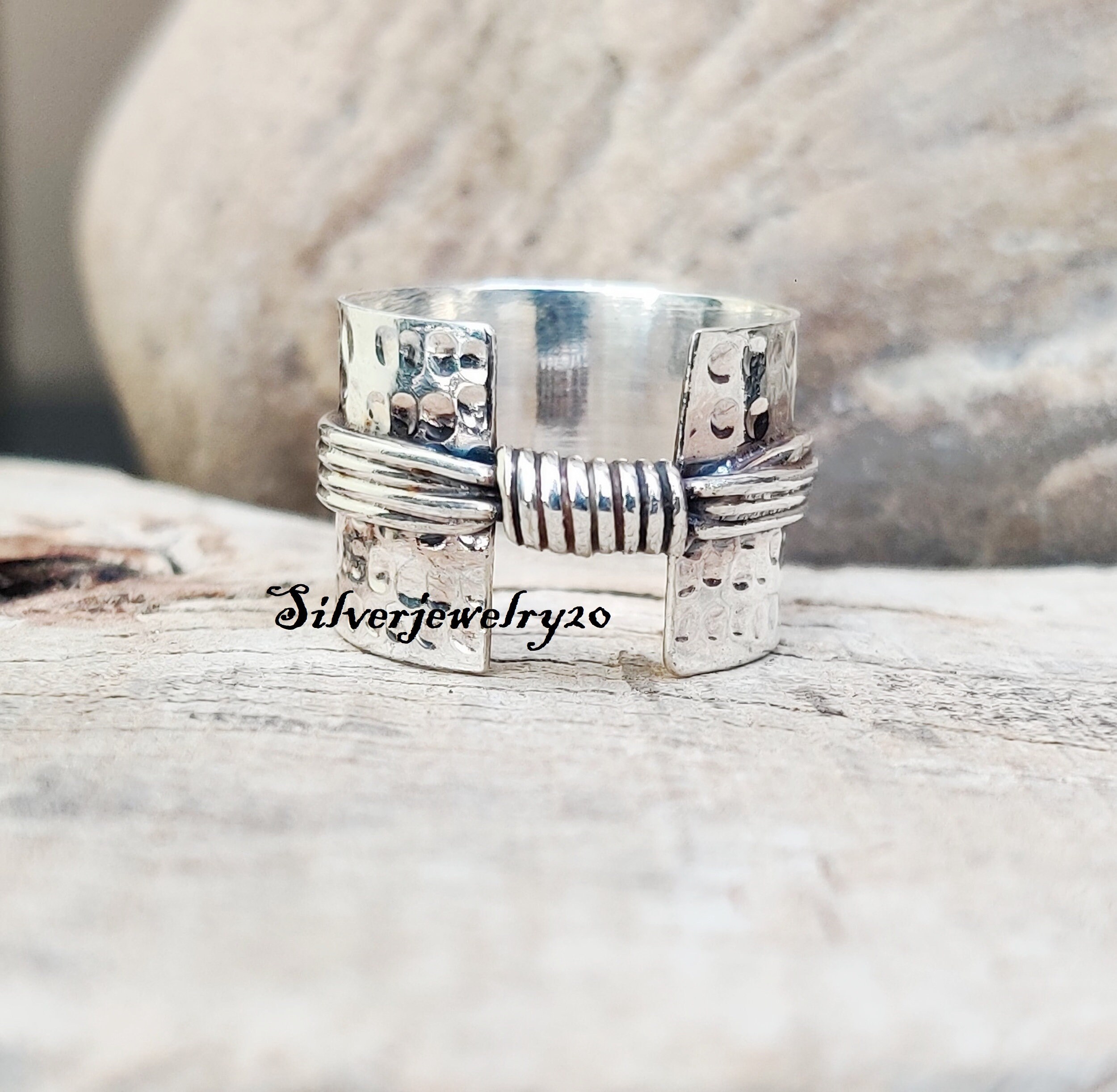 Anello Argento masscco smbolo Ohm o Om - Ethnos | Anell, Anell n Anello Argento masscco smbolo Ohm o Om - Ethnos | Anell, Anell n