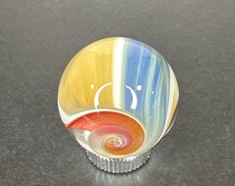 Mármore de vidro artístico contemporâneo feito à mão, 1" com núcleo em espiral de fita dupla face.