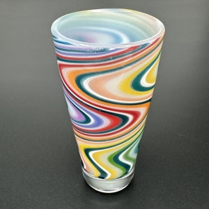 Handgemaakt borosilicaatborrelglas veelkleurig helder swirly 3,45&quot; hoog Boro-cadeau