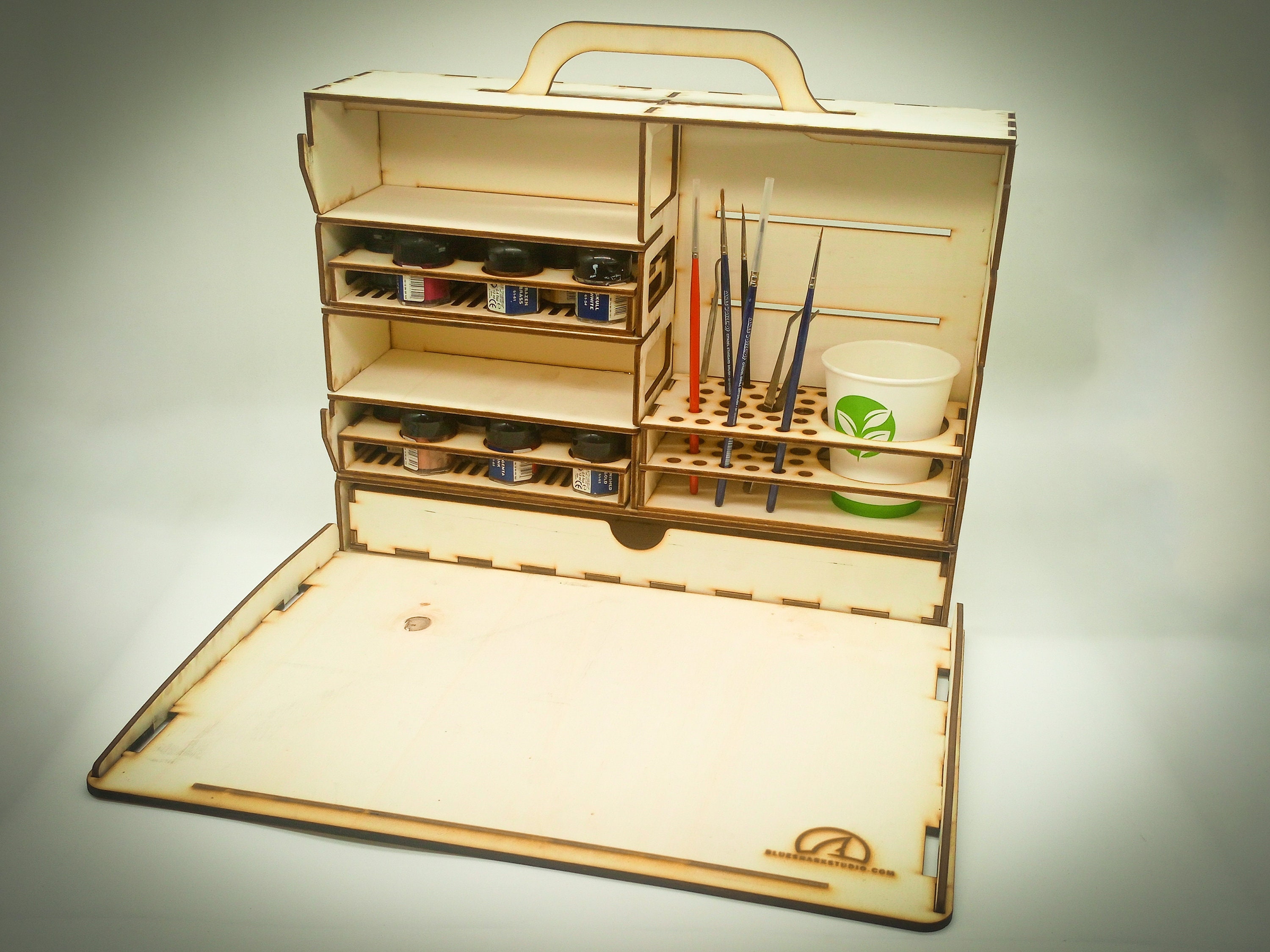 Paint storage rack for model painting, compatible with several