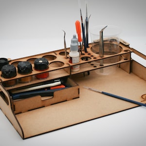 Painting Station Modular and suitable for right or left-hand users. Compatible with GW, Citadel, Model Master, Vallejo and Army Painter  DIY