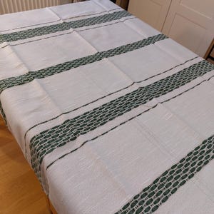 GoodwinDesign Genuine handwoven linen tablecloth 234 x 125 cm green-natural NEW