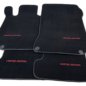 Tapis de sol pour Mercedes-Benz Classe E Berline W213 2017-2023 Tapis de couleur noire Coudre Rouge Edition Limitée
