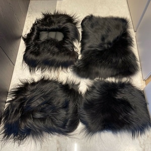 Genuine Sheepskin Floor Mats For Rolls Royce Black ER56 Design Luxury ( Wraith / Shadow / Phantom / Ghost / Dawn / Cullinan )