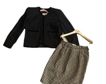 Vintage Valentino Boutique Jacket and Matching Skirt Size 8 / Italian 44