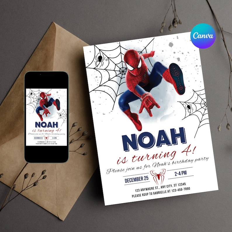 Peut inclure: Une invitation d'anniversaire blanche avec un personnage de Spiderman rouge et bleu se balan&ccedil;ant sur une toile. L'invitation indique "Noah a 4 ans !" et comprend les d&eacute;tails de la f&ecirc;te, y compris la date, l'heure et le lieu.