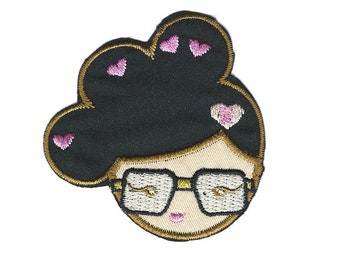 2.75X2.75" Kuu Kuu Harajuku ragazza occhiali Amore ricamato IRON ON / SEW On Patch applique ragazza asiatica cantante cuori nei capelli amanti
