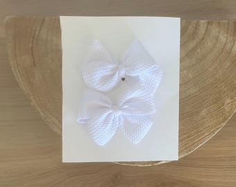 Pigtail bows, white pigtail set, white toddler bows, pigi bows, bows for girls