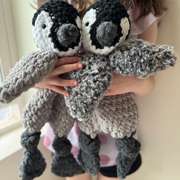 Lovey Snuggler noué au crochet fait main en forme de poussin pingouin de 16 po | Bébé pingouin | Amigurumi | Fabriqué sur commande | Cadeau fait main pour bébé | Bébé d'hiver