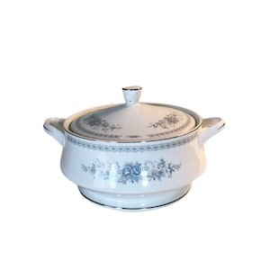 Round Covered Vegetable Server, Christine by Fine China of Japan, Dinner Party Serveware, Fancy Dinning, Blue flower Casserole Dish