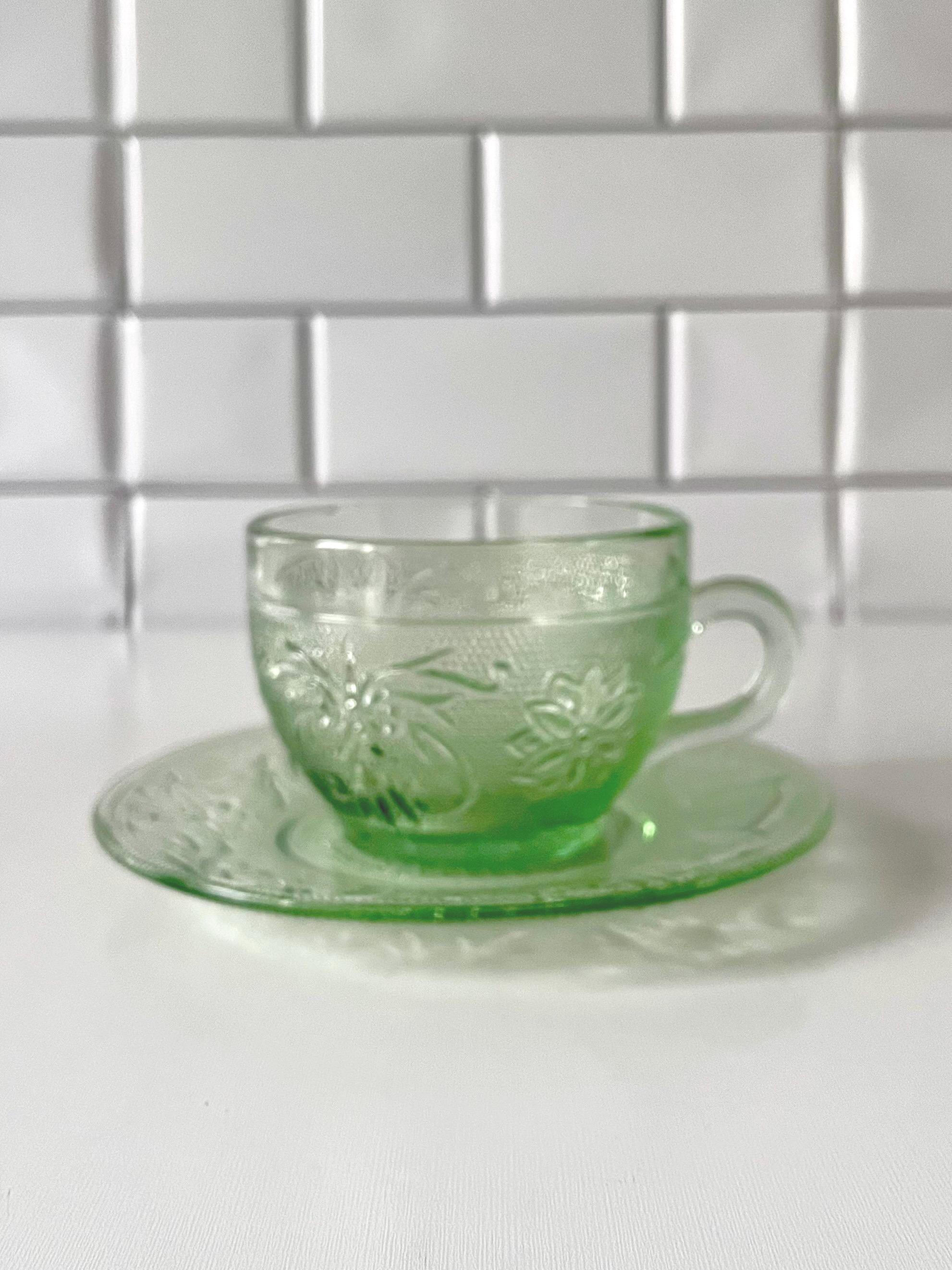 Tiara chantilly glass plates - Etsy 日本