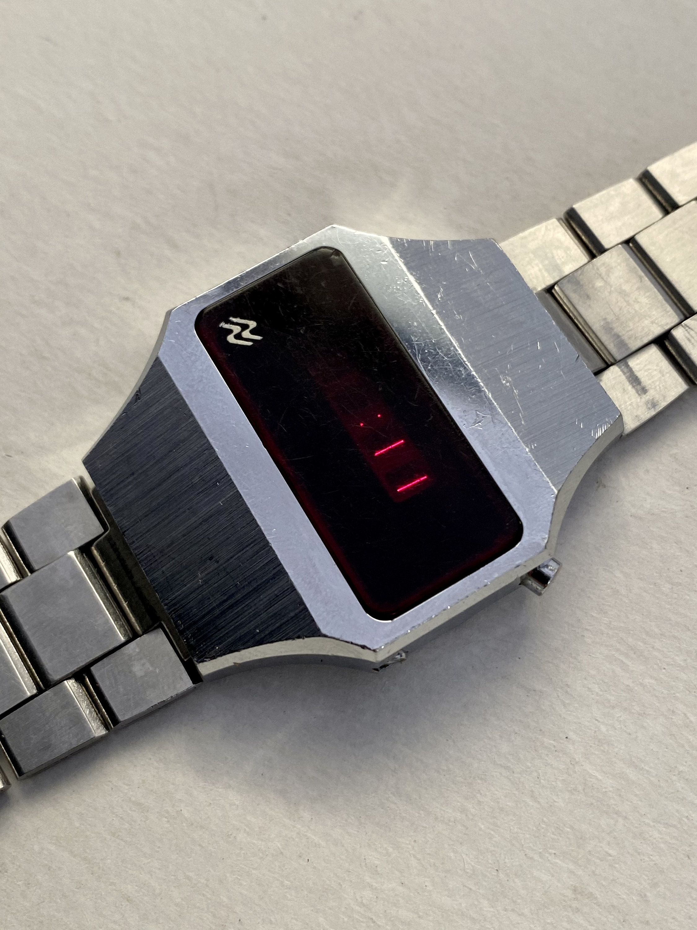 Vintage NOVUS Led Watch 36x42mm Etsy
