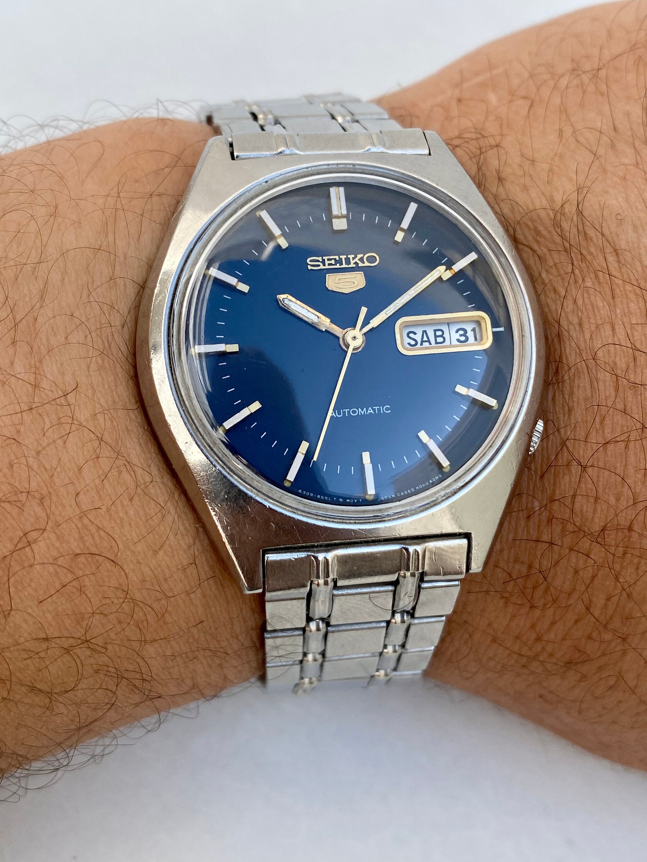 Vintage SEIKO 5 Automatic 63098670 Mens 17 Jewels Day Date Etsy