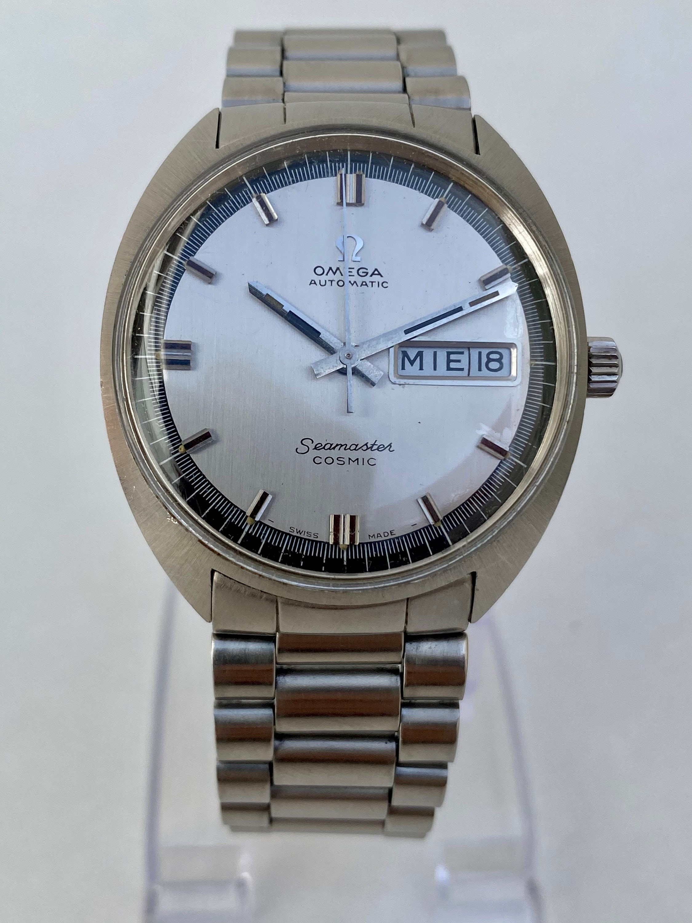 Vintage OMEGA Seamaster Cosmic Watch 