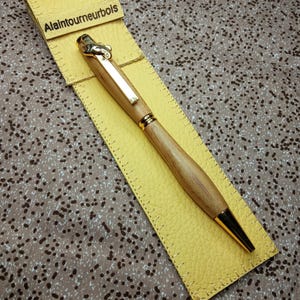 Platane. Spéciale pêcheur. Pièce unique.  Beaux stylos billes personnalisables en bois .