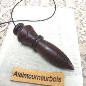 Bois de fer.  7 cm- très vibratoire-  22 G- Ogive ø 1,6 cm. Pendule égyptien précis pour géobiologie, radiesthésie, source, divination.