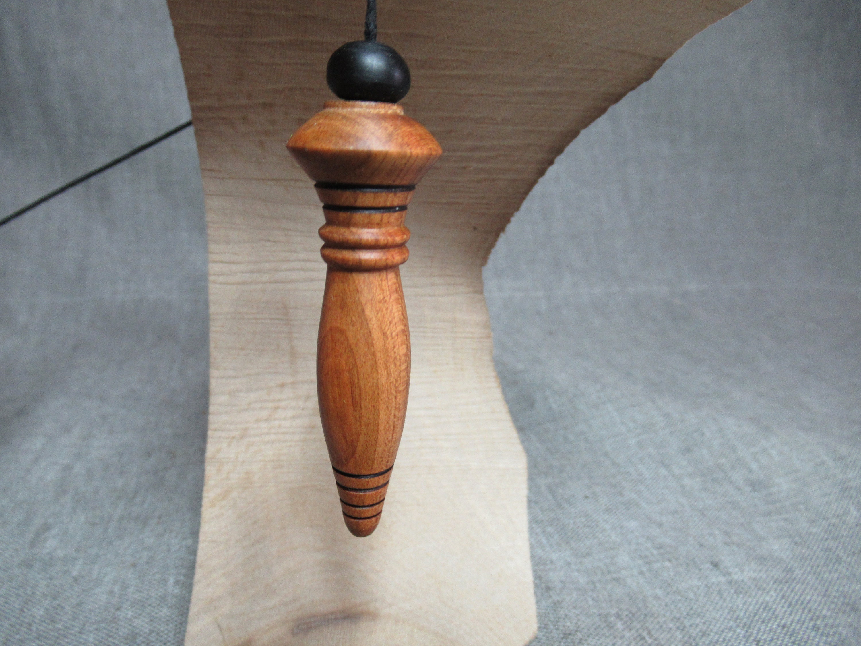 Pendule Égyptien en Bois de Prunier et Ébène, Radiesthésie, Source, Divination.