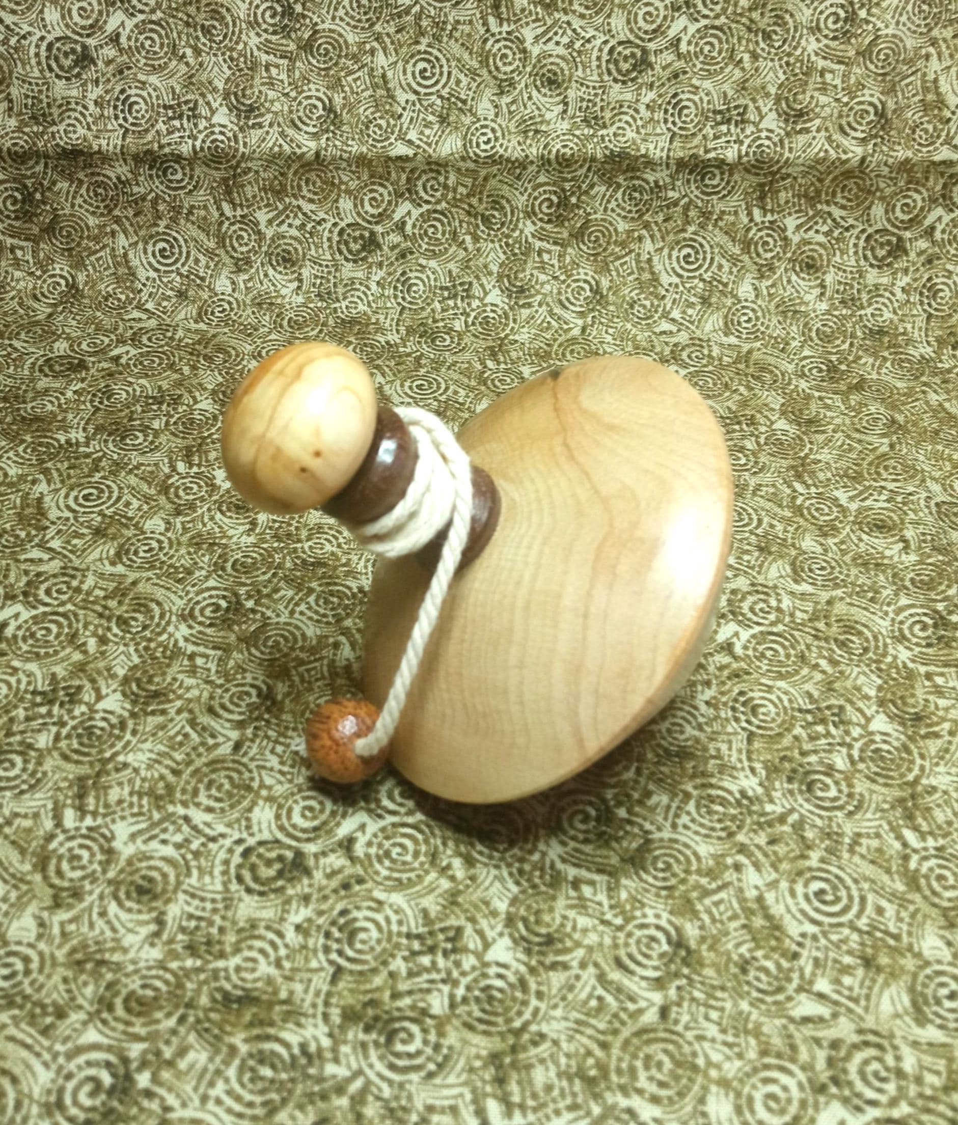 Trottola in legno Italia