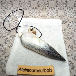 22 g. Stag antler. Rare pendulum for dowsing, water sources, divination, geobiology.