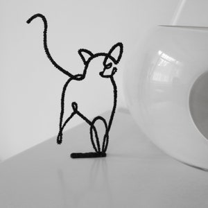 Abstract cat figurine, Black sculpture, Kitty decor Minimalist one line art, Pet Cat animal lover gift for Christmas