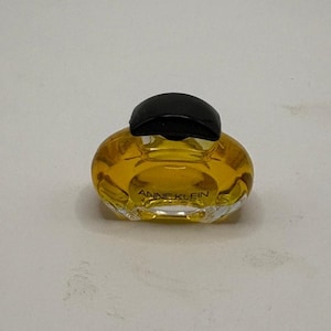 Vintage Anne Klein Mini Perfume – 5ml Full Bottle – Discontinued EDP – 1980s Designer Scent – Bold Feminine Fragrance – No Box